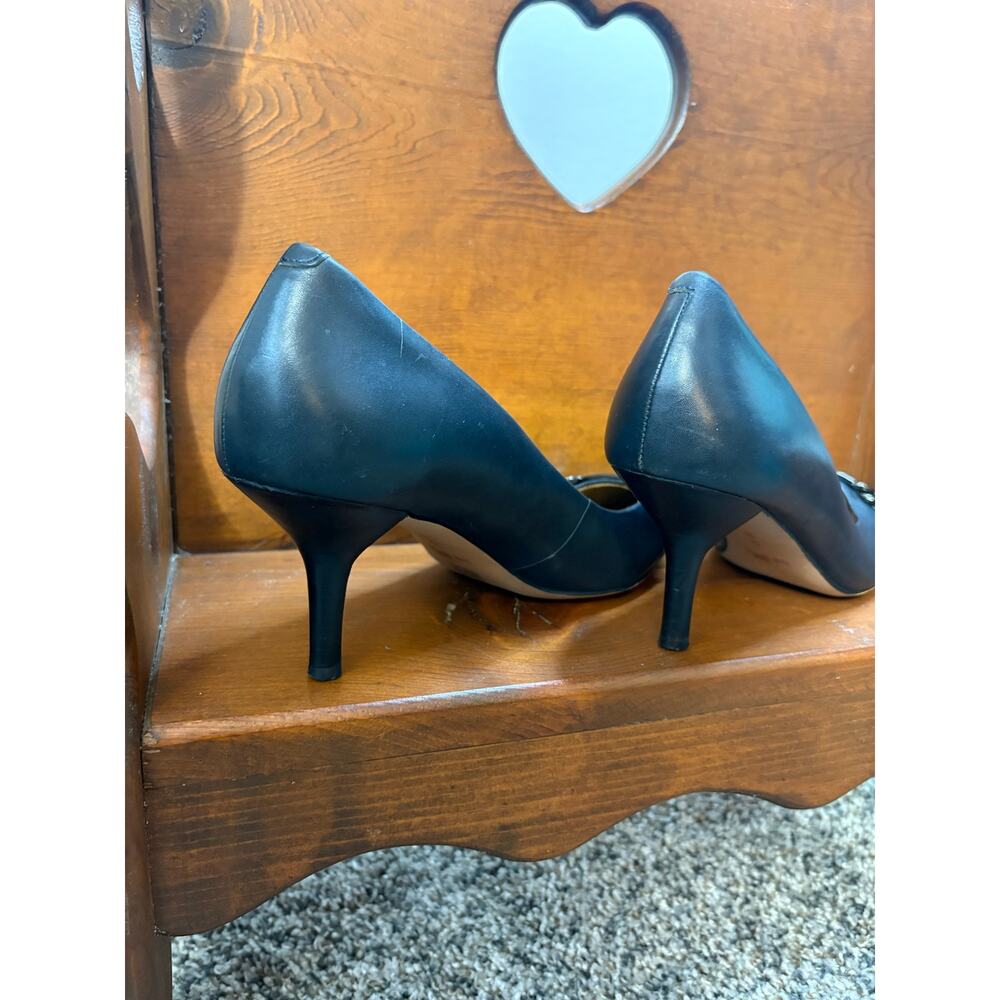 Vintage Coach Bowery Pumps, Kitten Heel, Navy Blue, Size 9 - Picture 5 of 11